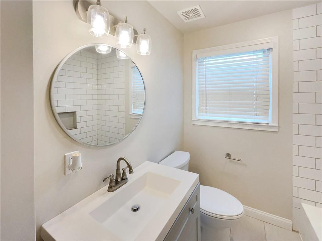 6410 Ballentine Street — photo 5