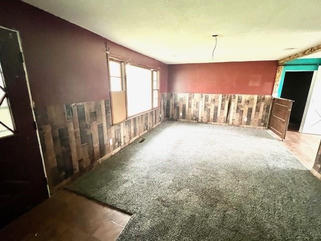 606 Oak Street — photo 10