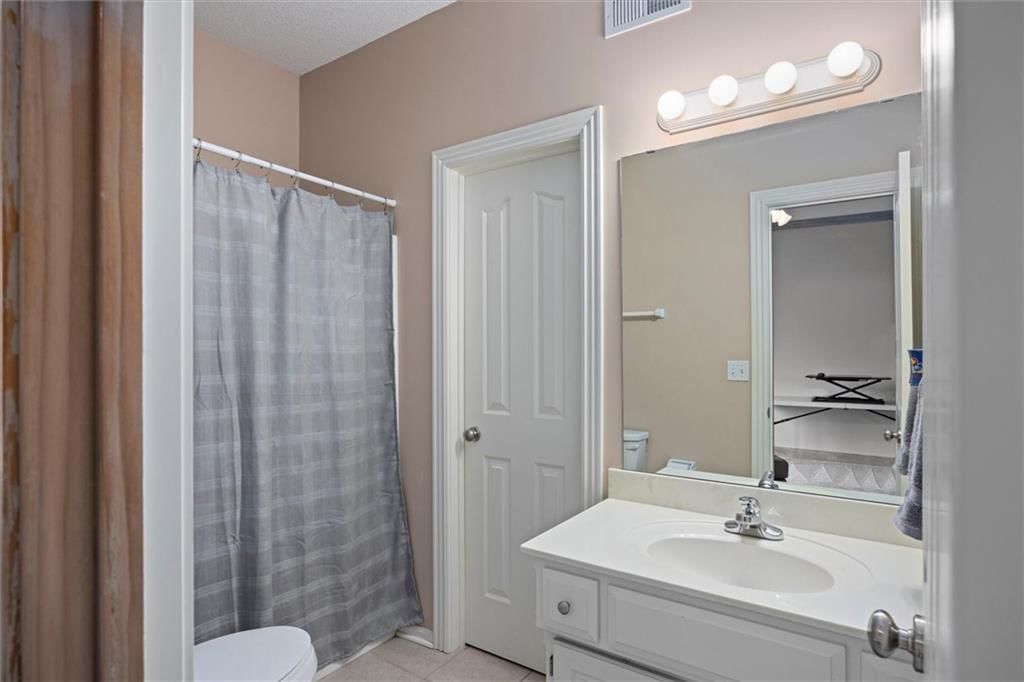 17612 W 84th Terrace — photo 18