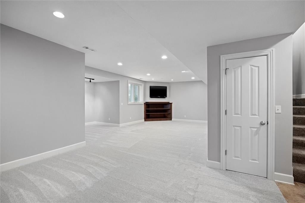17612 W 84th Terrace — photo 29