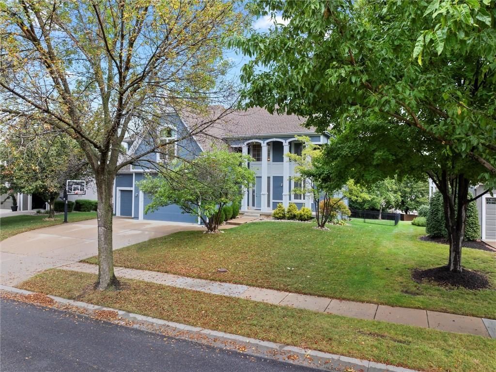 17612 W 84th Terrace — photo 43