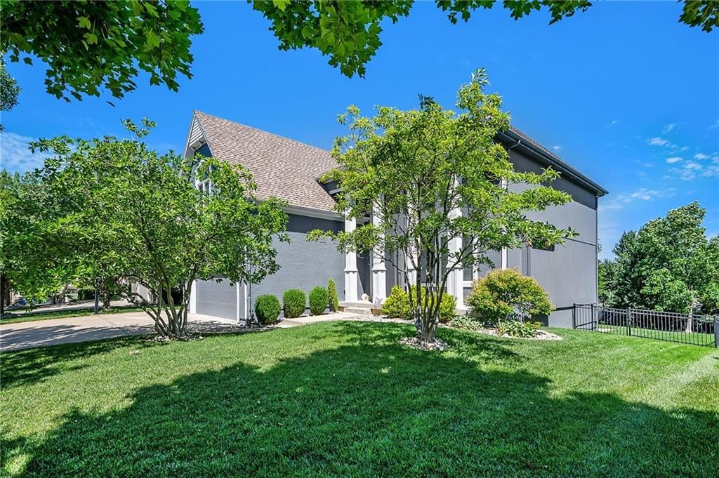 17612 W 84th Terrace — photo 44