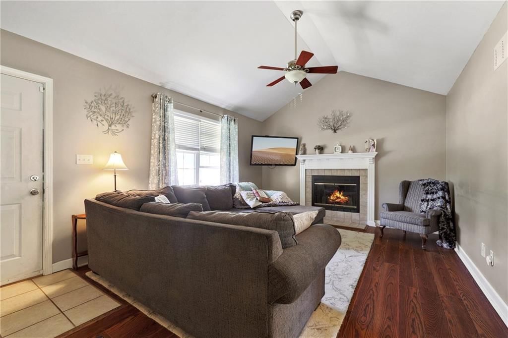 1521 N Manor Circle — photo 3