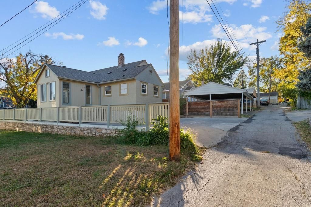 2410 State Avenue — photo 43