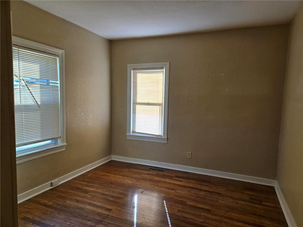 522 E Fair Street — photo 8