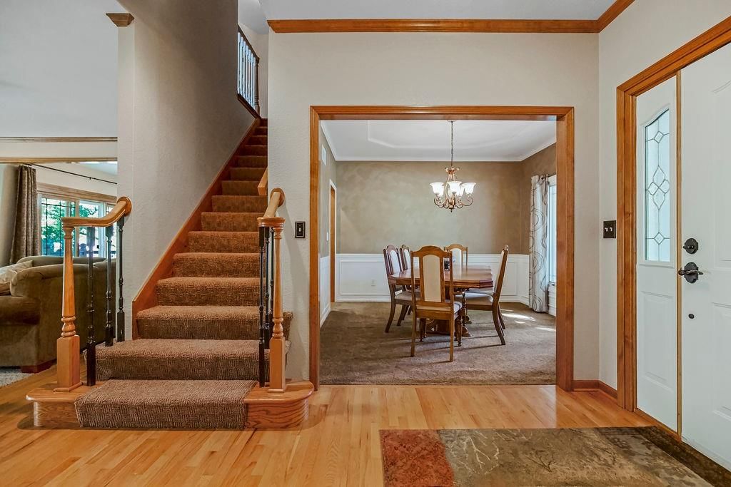 420 SE Battery Drive — photo 3