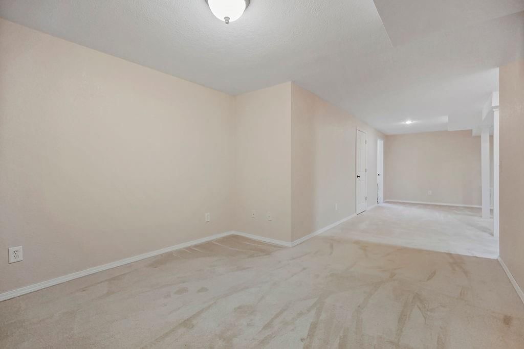 420 SE Battery Drive — photo 26