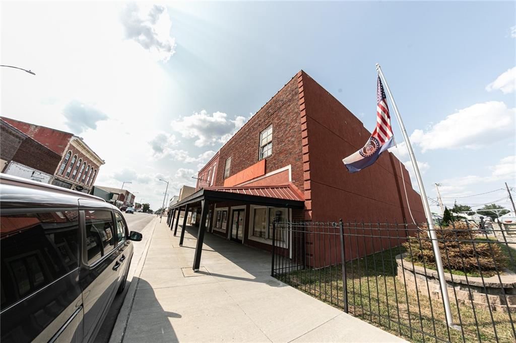 112 W 2nd Street — photo 4