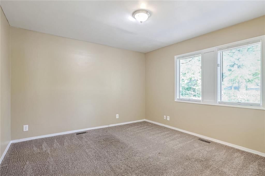 9311 Stark Avenue — photo 12