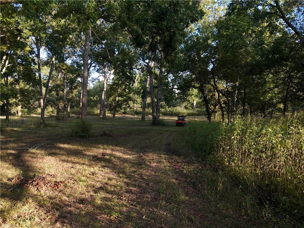 1 E Moles Road — photo 8