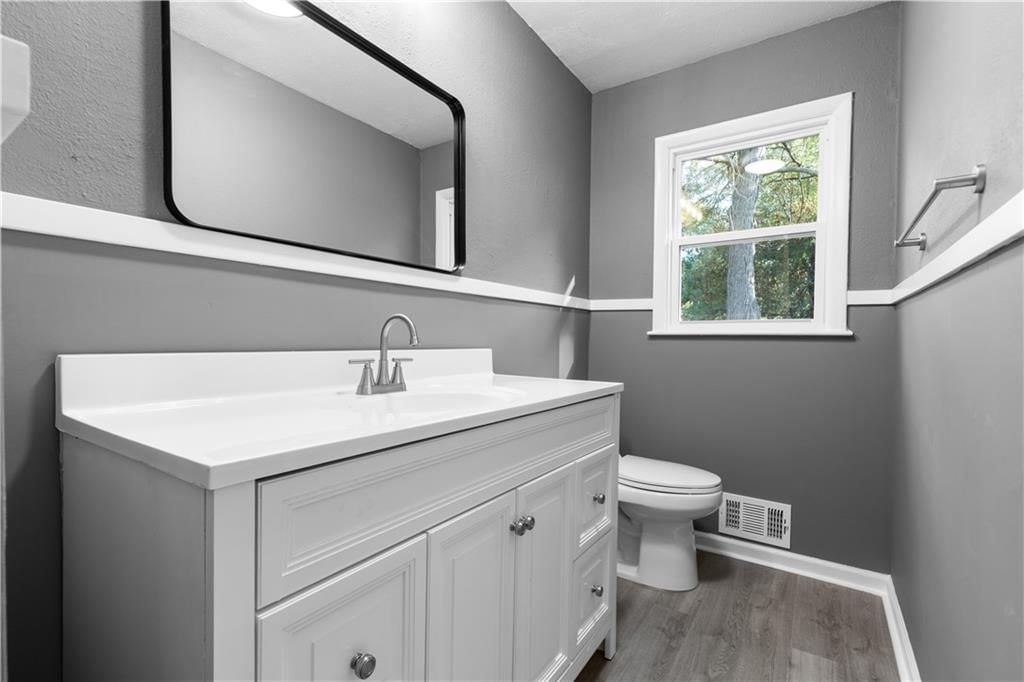 8009 E 100th Street — photo 11