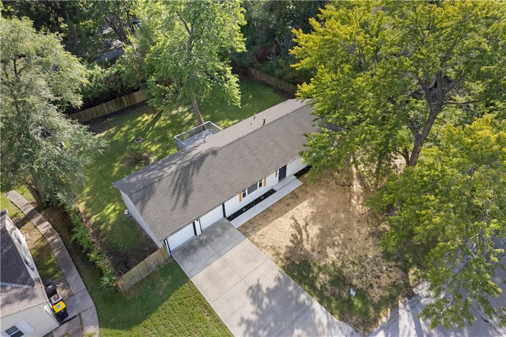8009 E 100th Street — photo 29