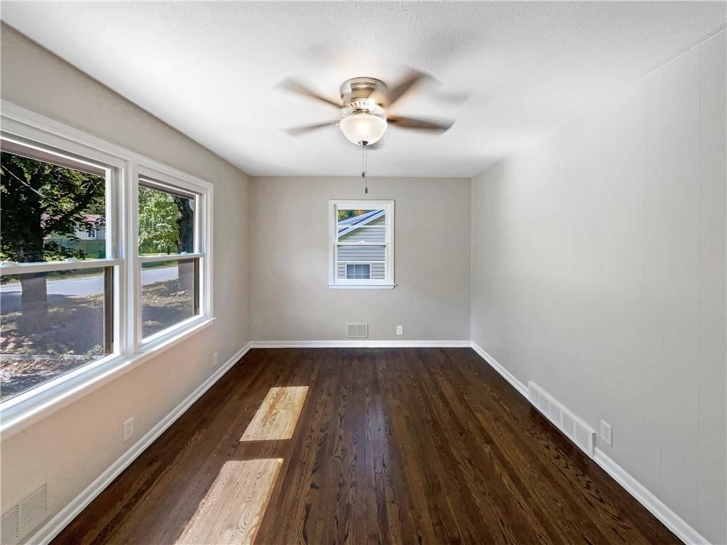 9416 E 67th Terrace — photo 11