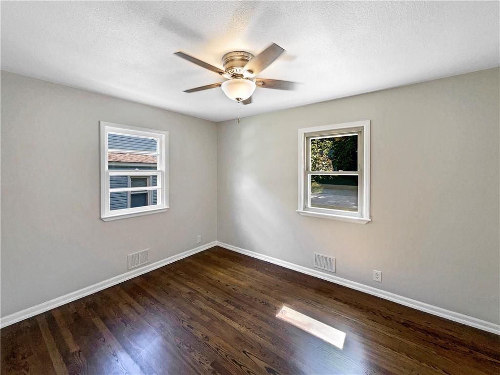 9416 E 67th Terrace — photo 5