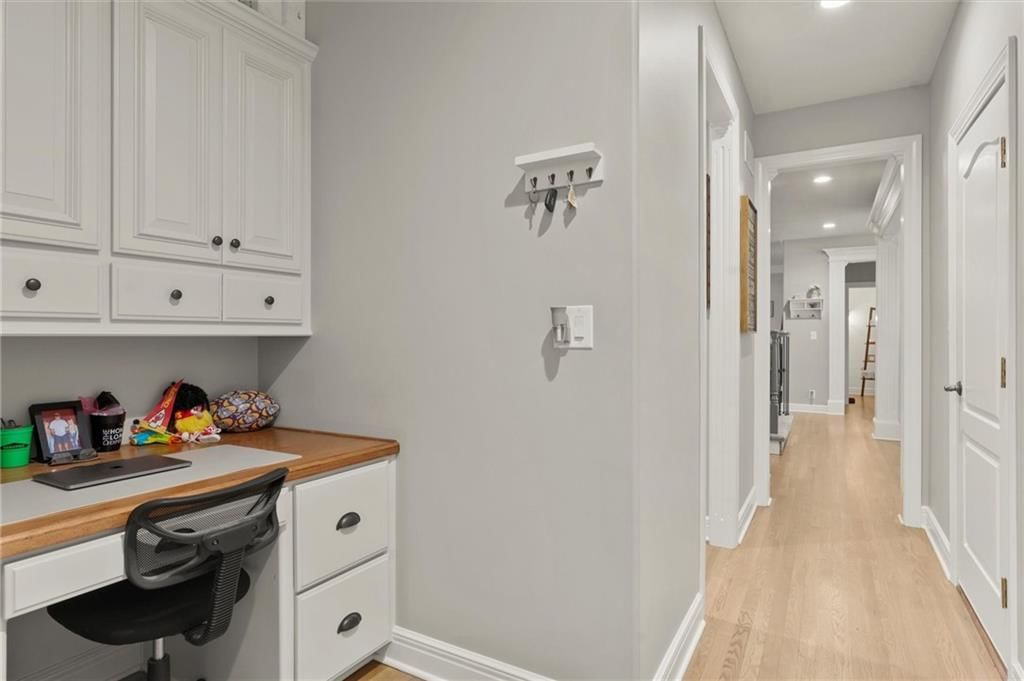 212 SHAWNA Drive — photo 34