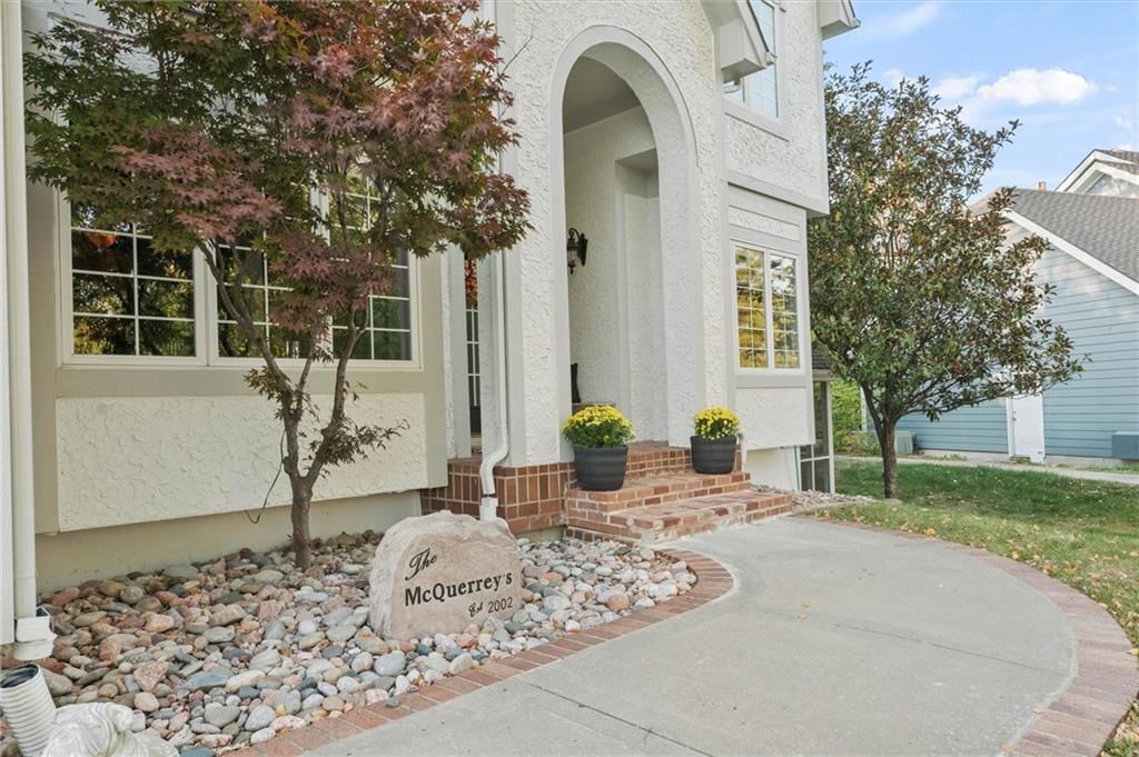 212 SHAWNA Drive — photo 5