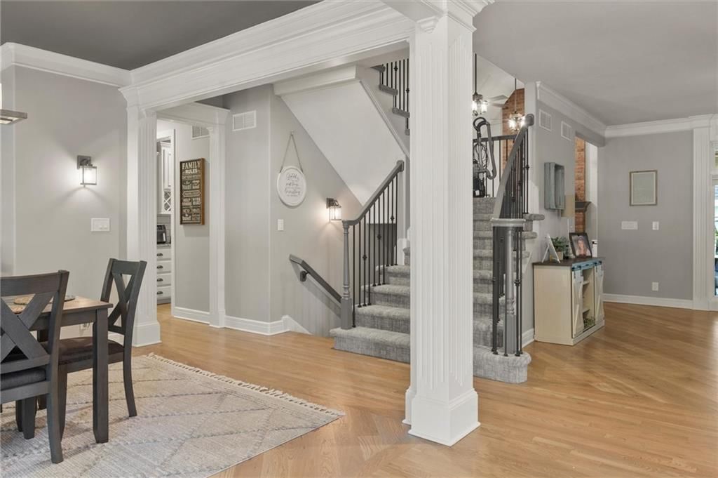 212 SHAWNA Drive — photo 7
