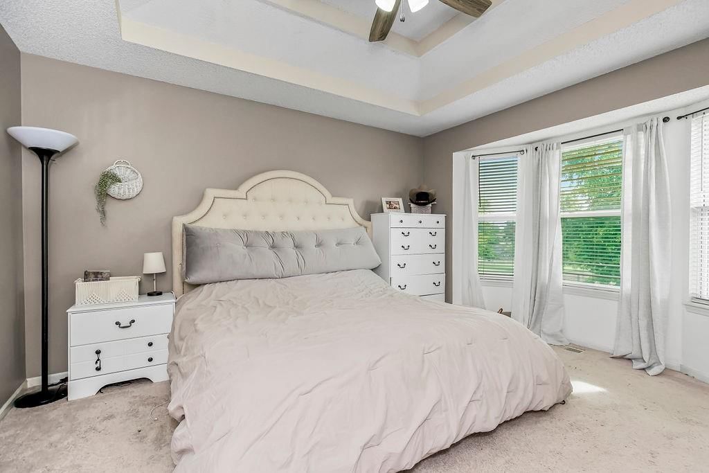 11001 N LEWIS Avenue — photo 18