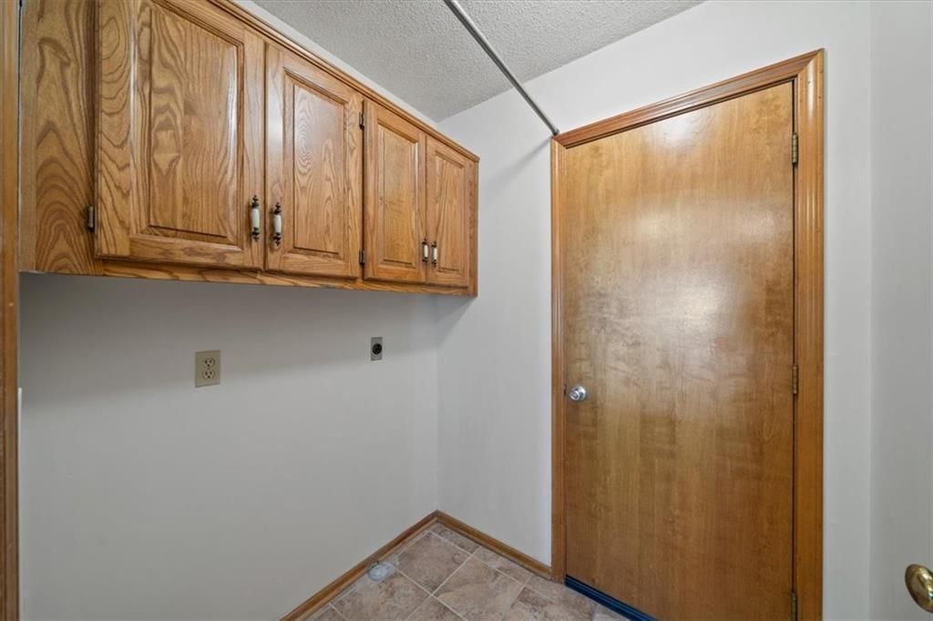10746 W 116 Terrace — photo 23