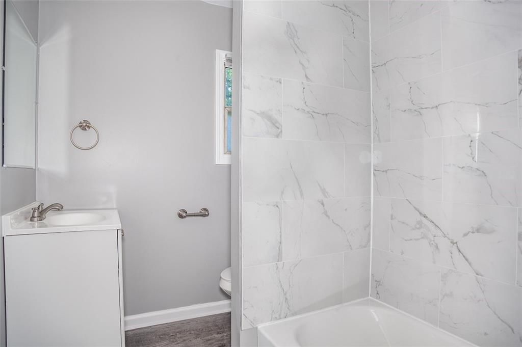 7107 Greeley Avenue — photo 13
