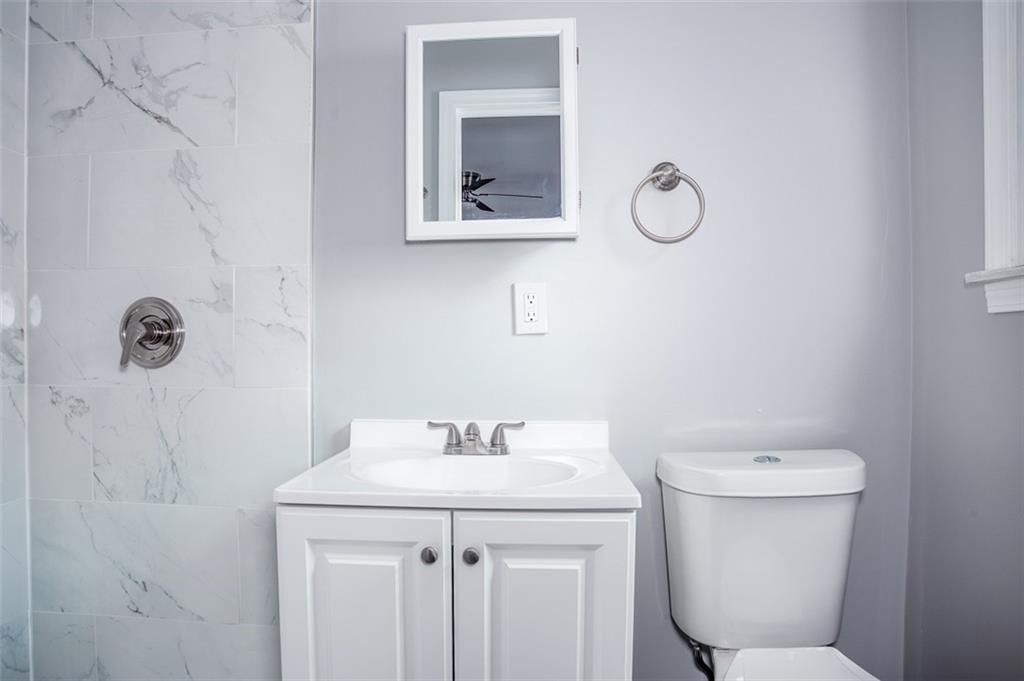 7107 Greeley Avenue — photo 10