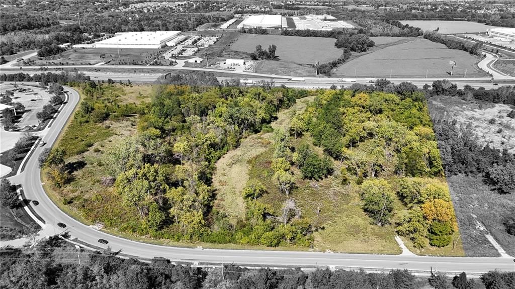 2401 Coronado Drive, Blue Springs