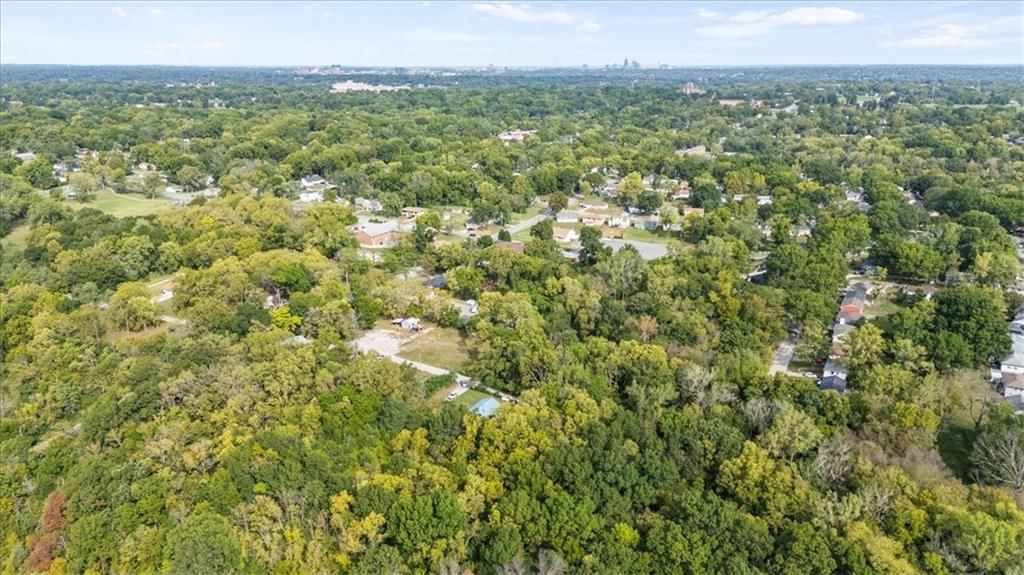 3913 E 73rd Street, Kansas City, MO