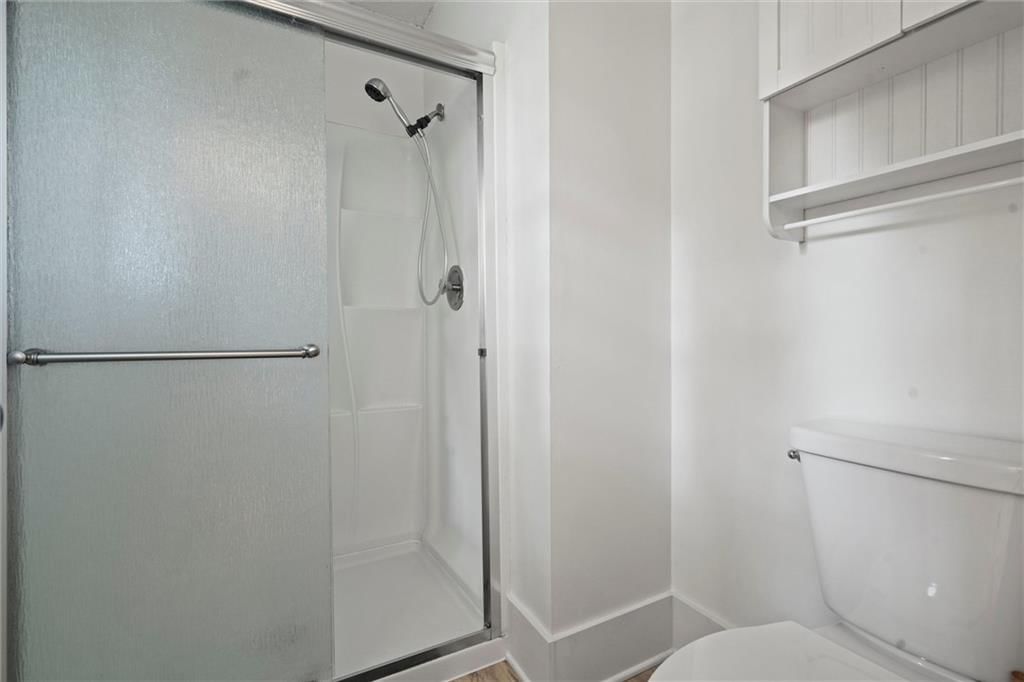 709 NE Thames Drive — photo 20