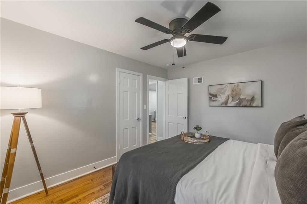 8819 Sleepy Hollow Road — photo 15