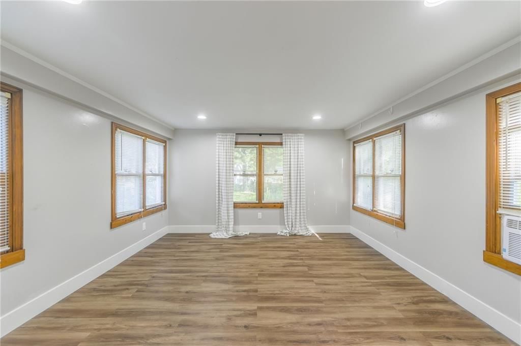8819 Sleepy Hollow Road — photo 21