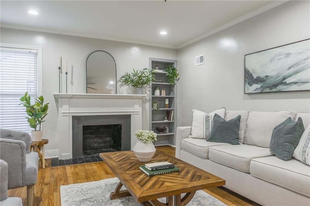 8819 Sleepy Hollow Road — photo 5