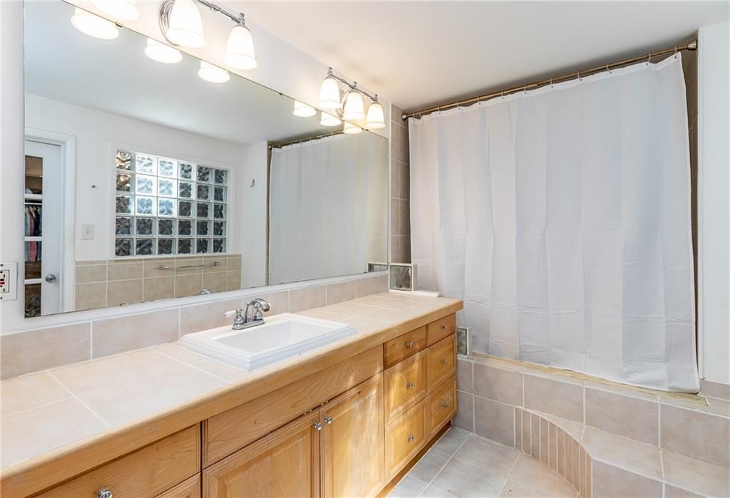 5315 Hardy Street — photo 34