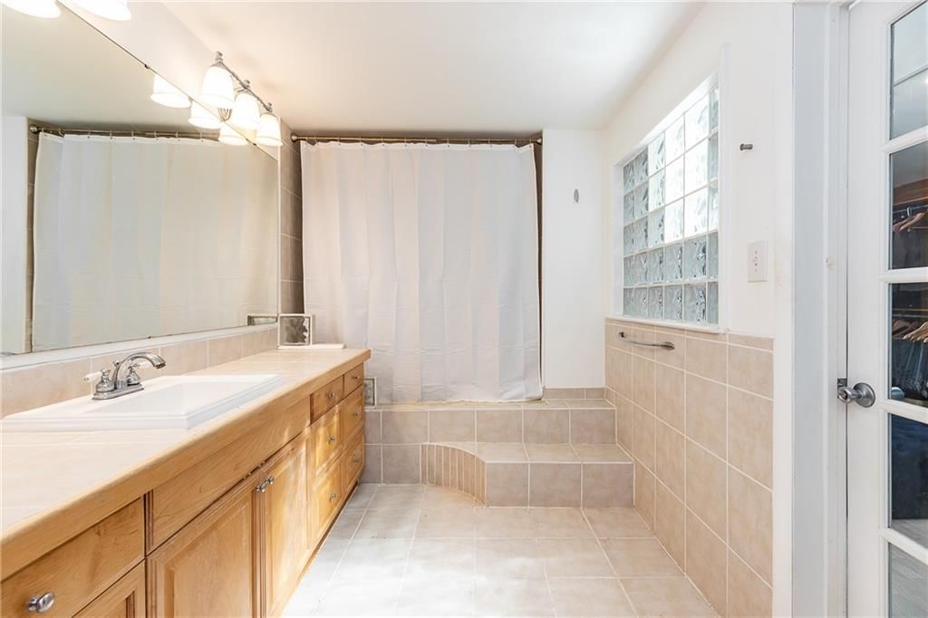 5315 Hardy Street — photo 35