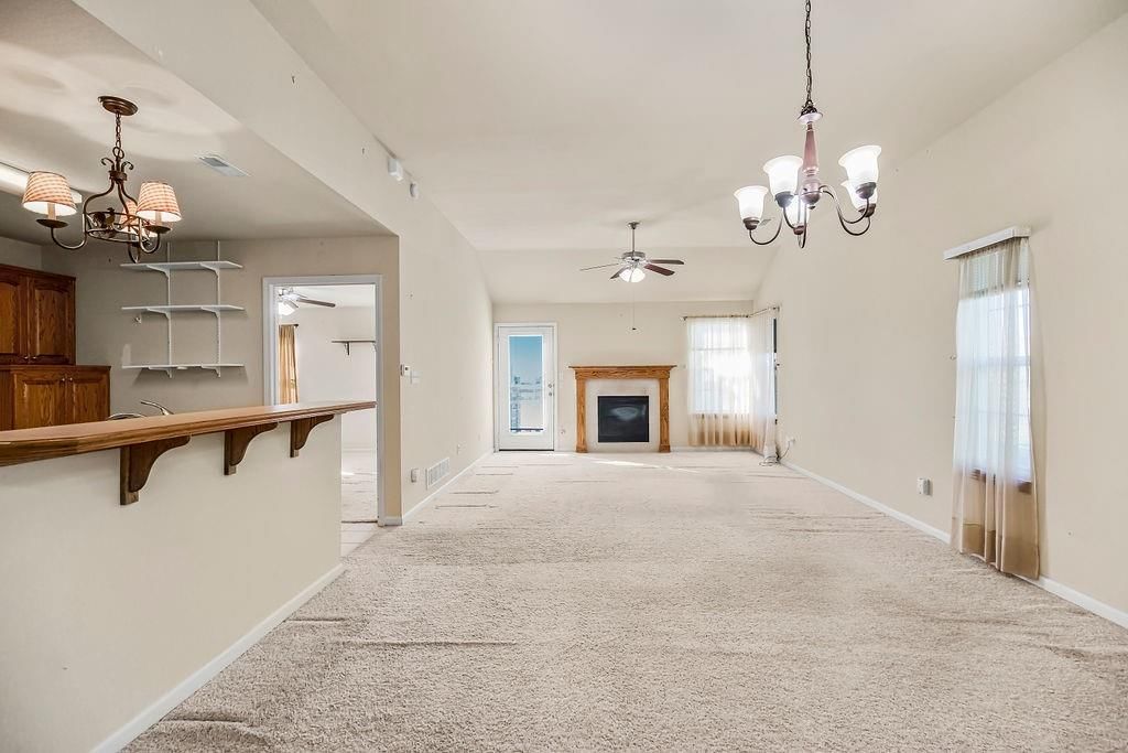 762 S Poplar Street — photo 4