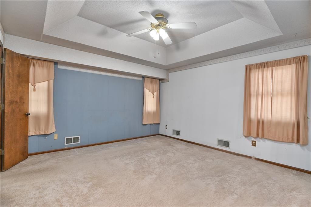 8824 E 81st Terrace — photo 16