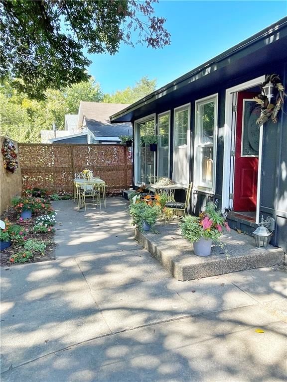 617 W Forest Street — photo 36