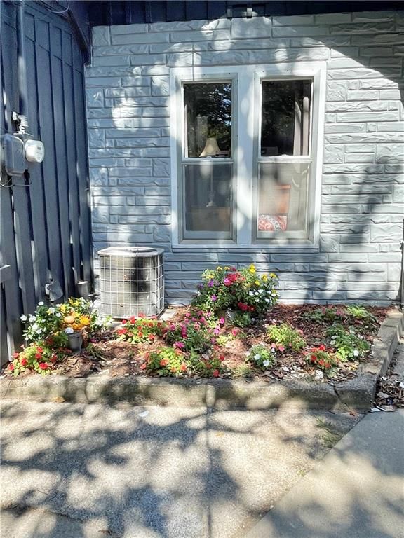 617 W Forest Street — photo 39