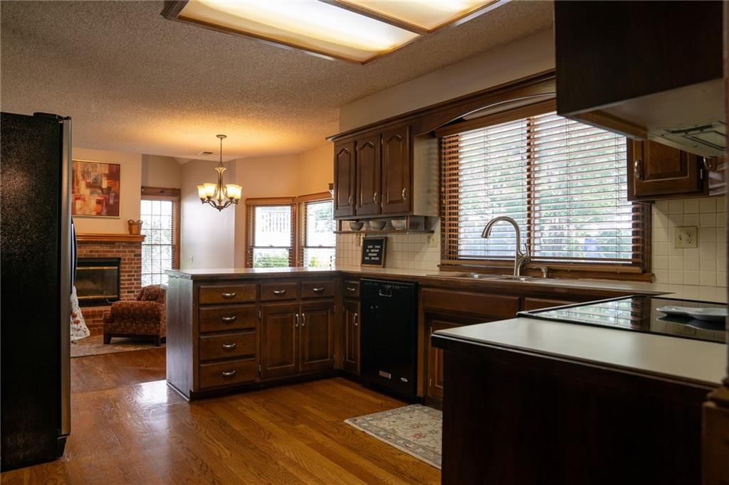 12341 Walmer Street — photo 10