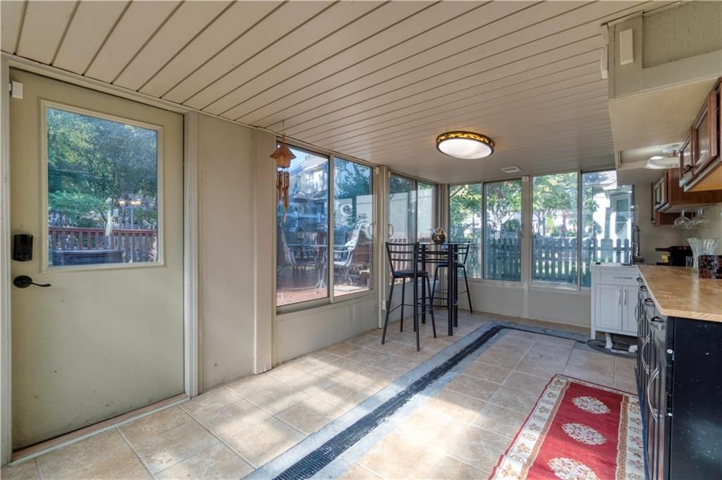 11008 Rene Street — photo 17