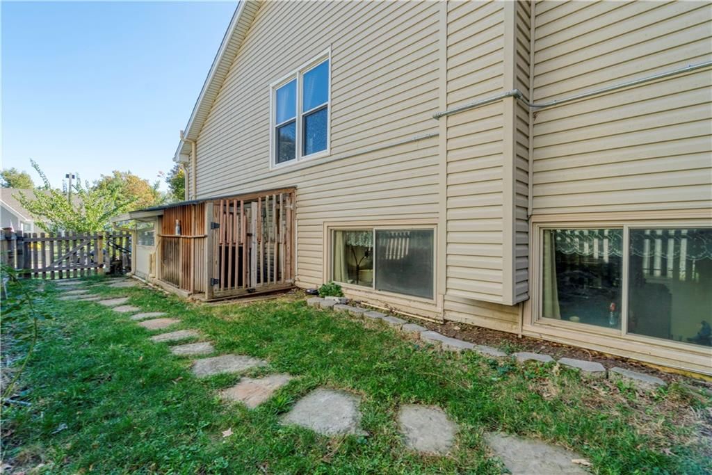 11008 Rene Street — photo 24