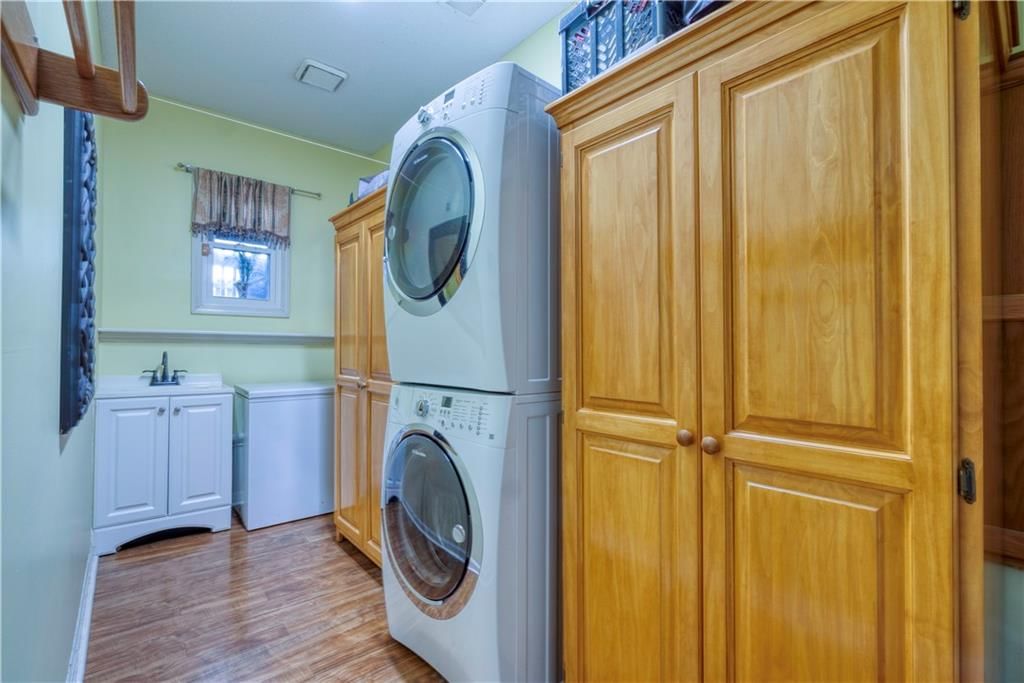 11008 Rene Street — photo 25