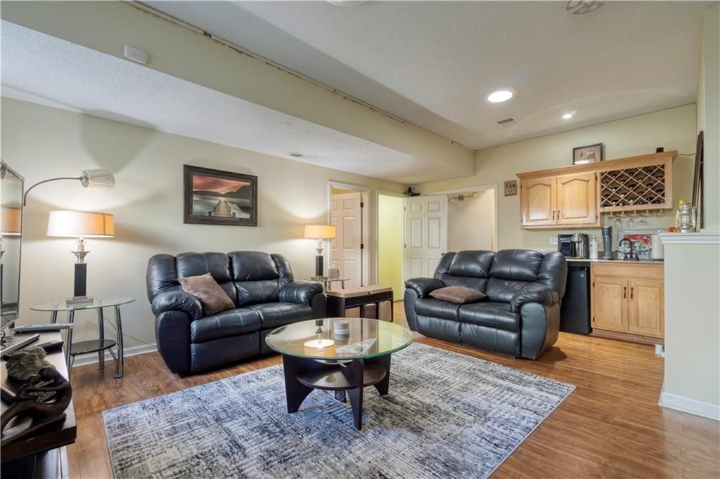11008 Rene Street — photo 31