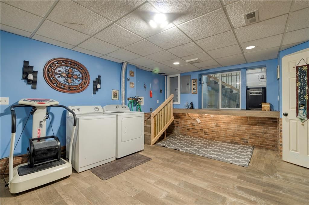 11008 Rene Street — photo 35