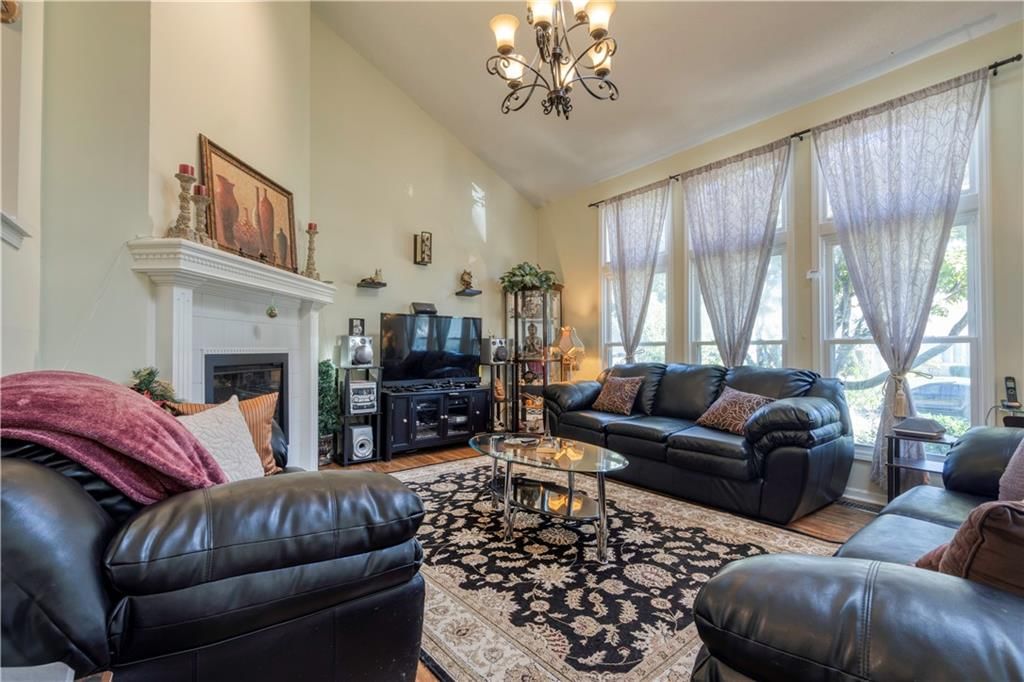 11008 Rene Street — photo 5