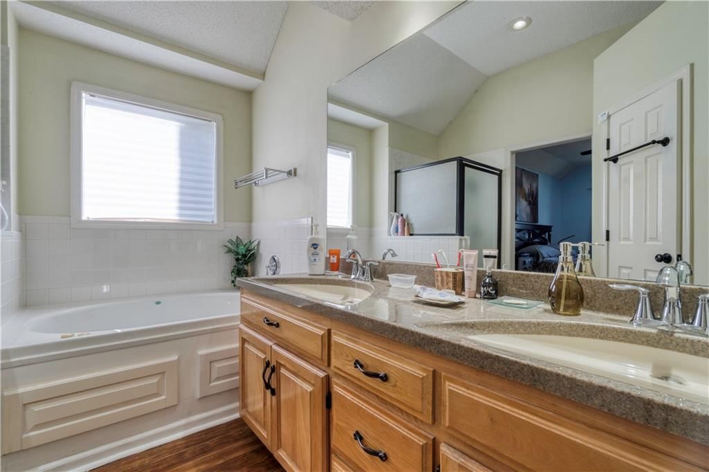 11008 Rene Street — photo 41