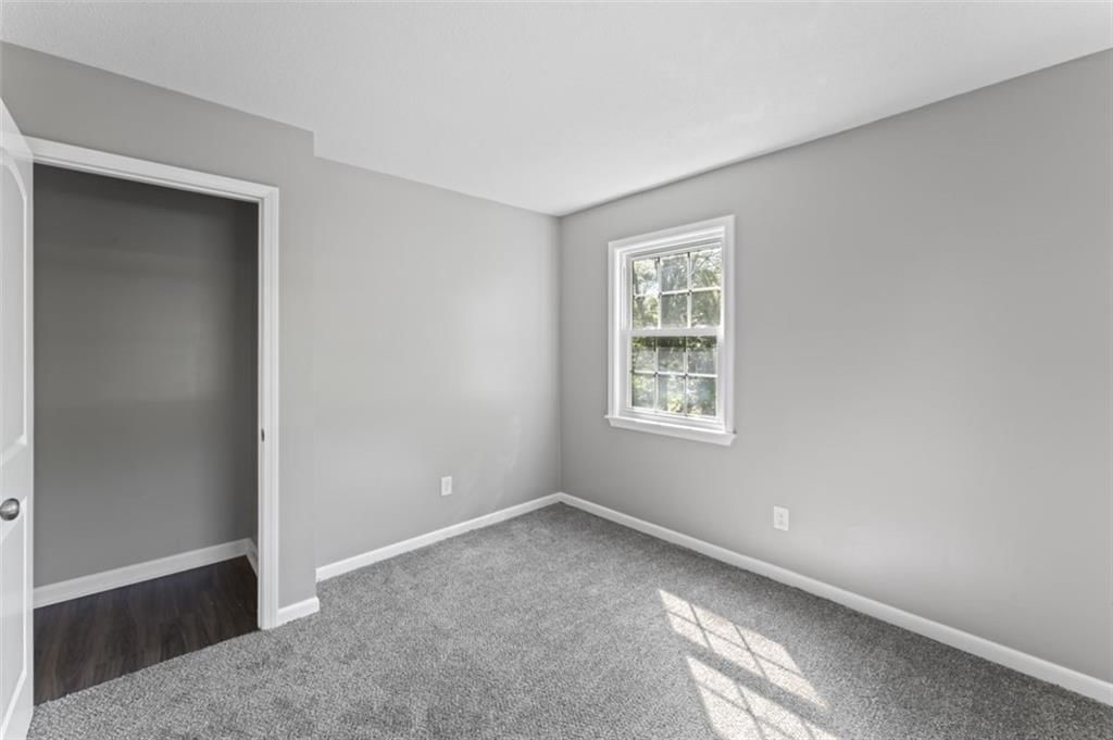 20221 Lamar Avenue — photo 26