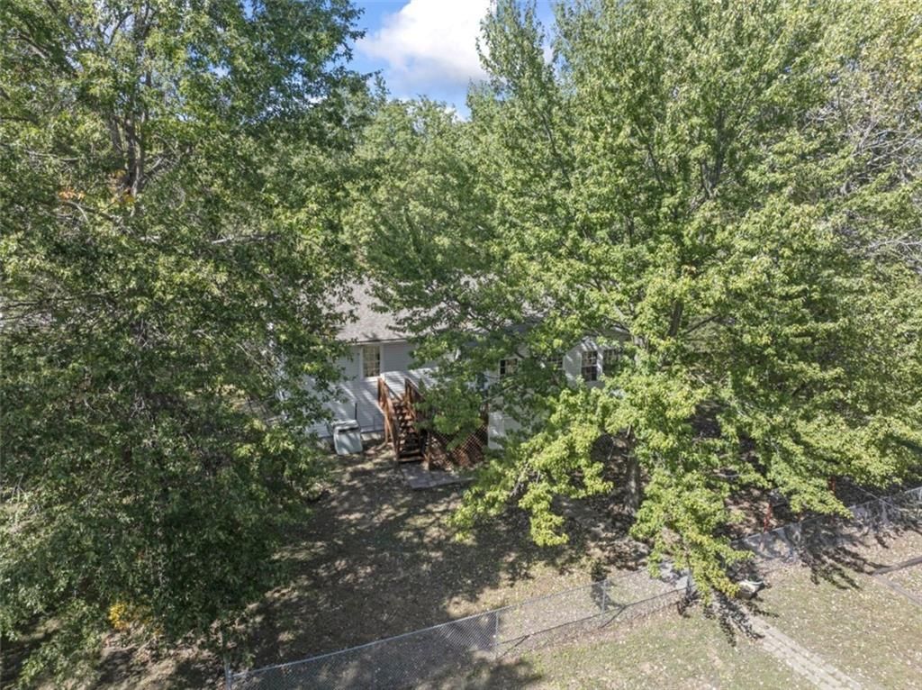 20221 Lamar Avenue — photo 46