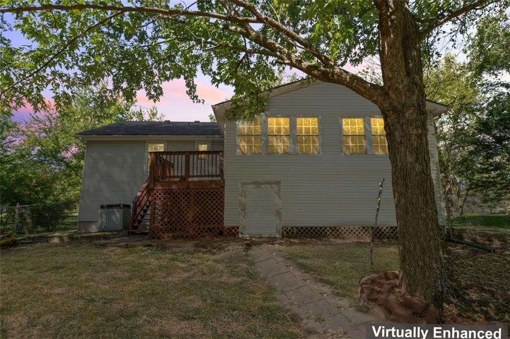 20221 Lamar Avenue — photo 51