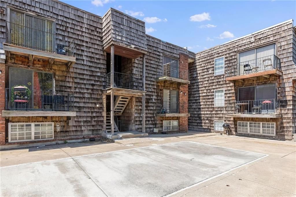 6307 Ash Avenue — photo 4