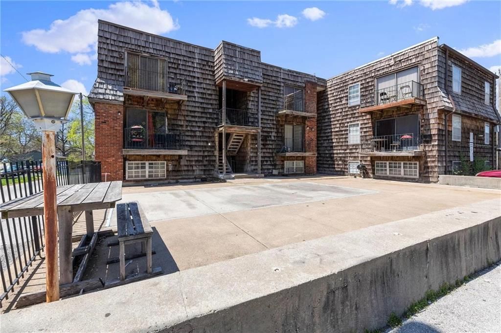 6307 Ash Avenue — photo 5